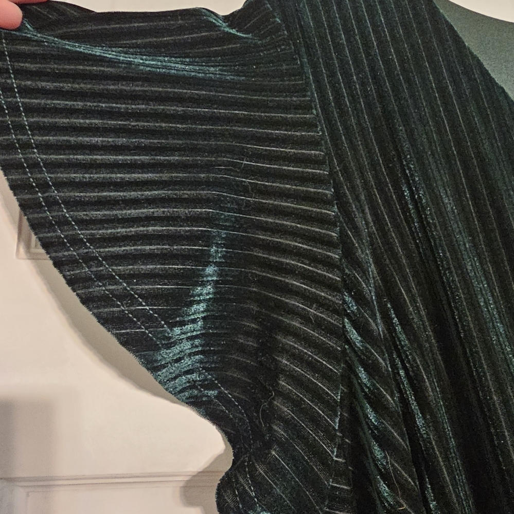 Emerald Green Velvet Striped Dress - Picture 4 of 6